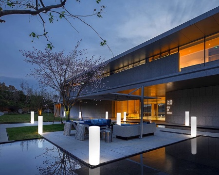 Светильник Цилиндр 16х36 питание от 220, RGB